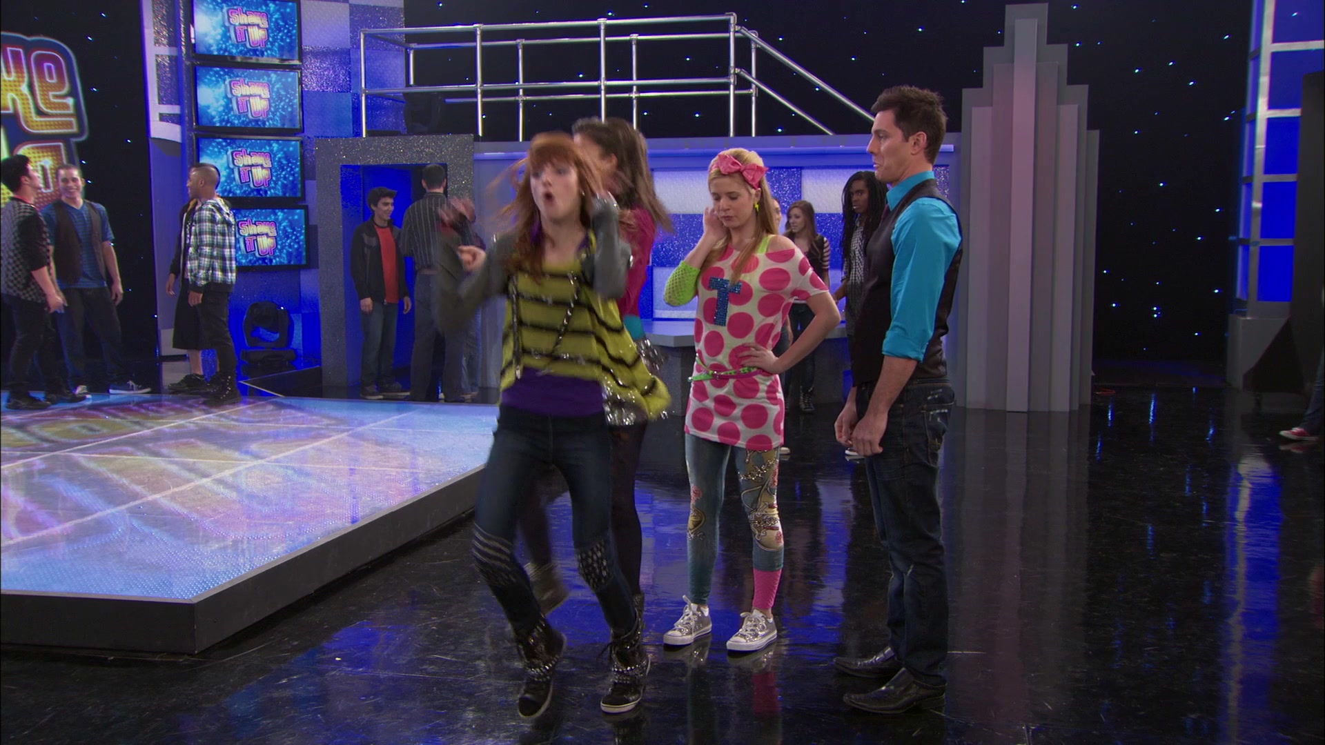 Shake_It_Up_S01E21_1080p_BTD_000358.jpg