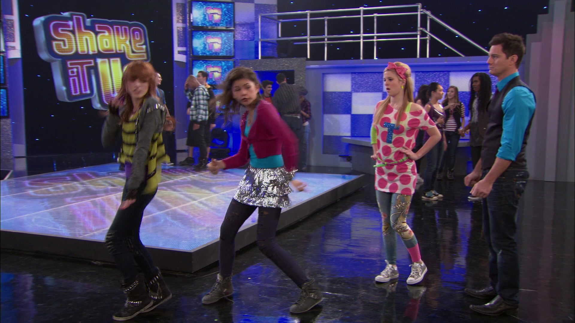 Shake_It_Up_S01E21_1080p_BTD_000363.jpg