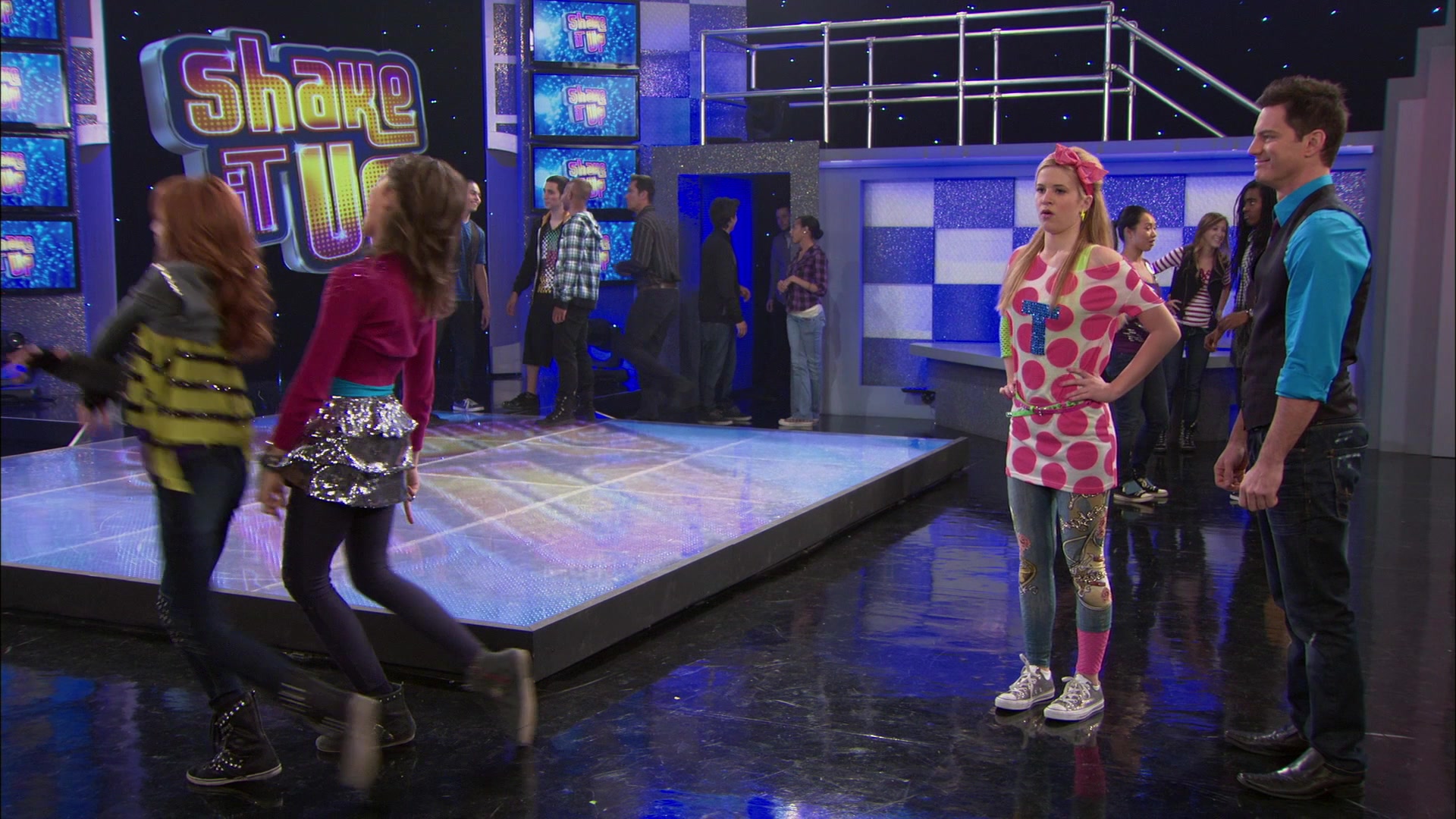 Shake_It_Up_S01E21_1080p_BTD_000369.jpg