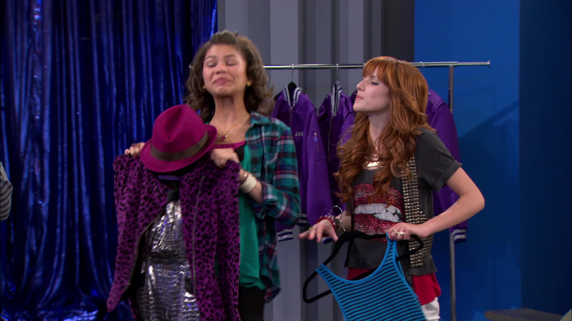 Shake_It_Up_S01E21_1080p_BTD_000741.jpg