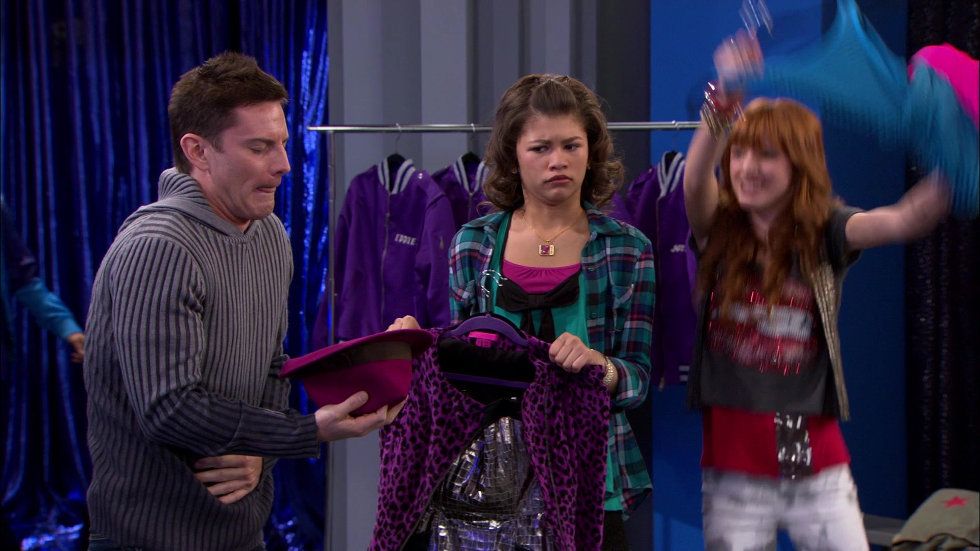 Shake_It_Up_S01E21_1080p_BTD_000762.jpg