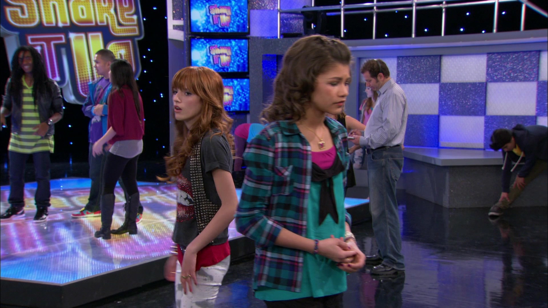 Shake_It_Up_S01E21_1080p_BTD_000811.jpg