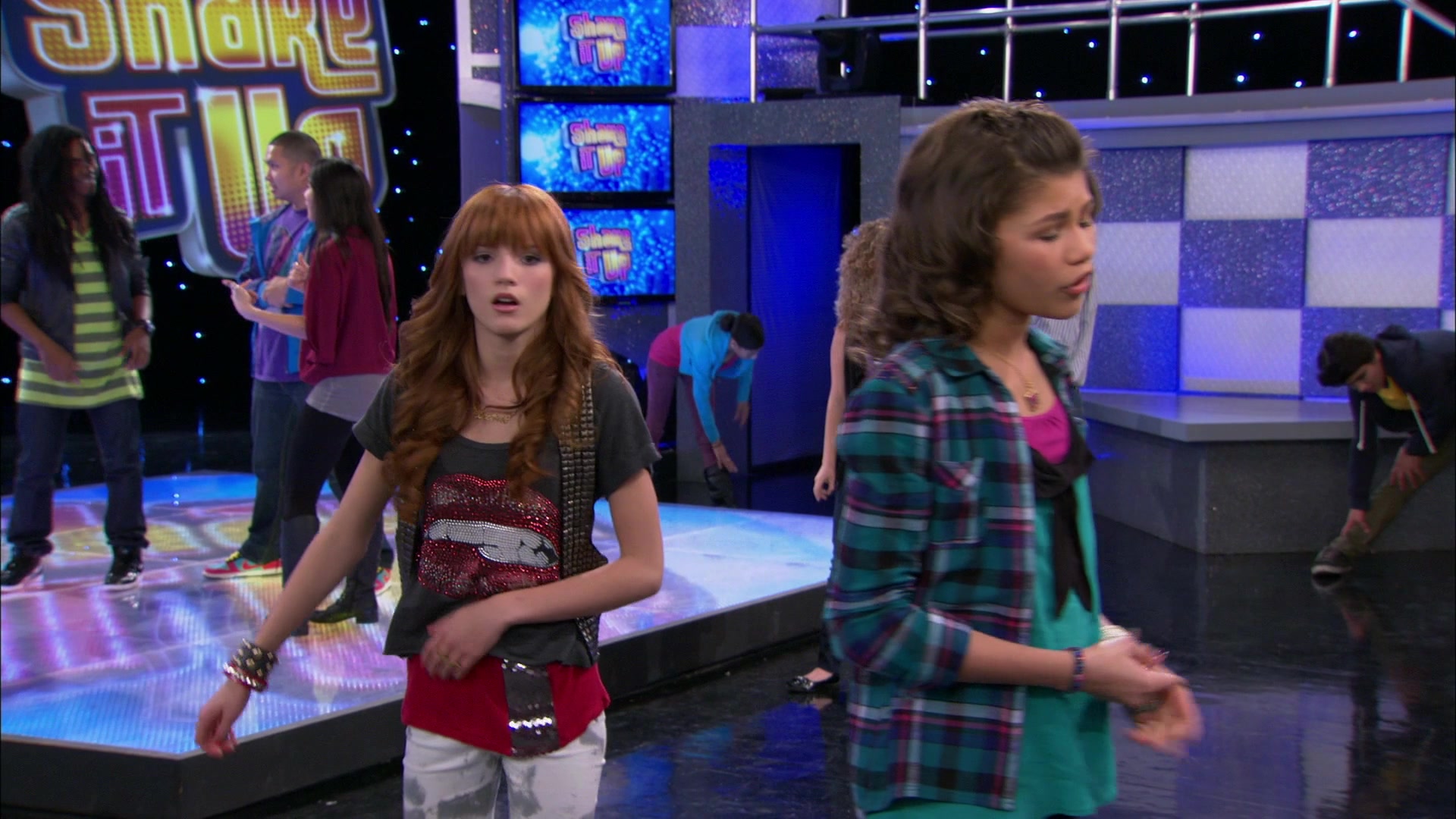 Shake_It_Up_S01E21_1080p_BTD_000812.jpg