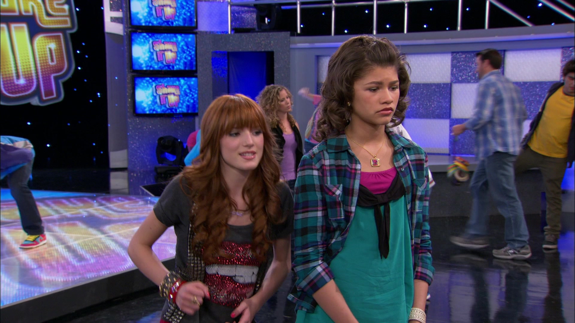 Shake_It_Up_S01E21_1080p_BTD_000833.jpg