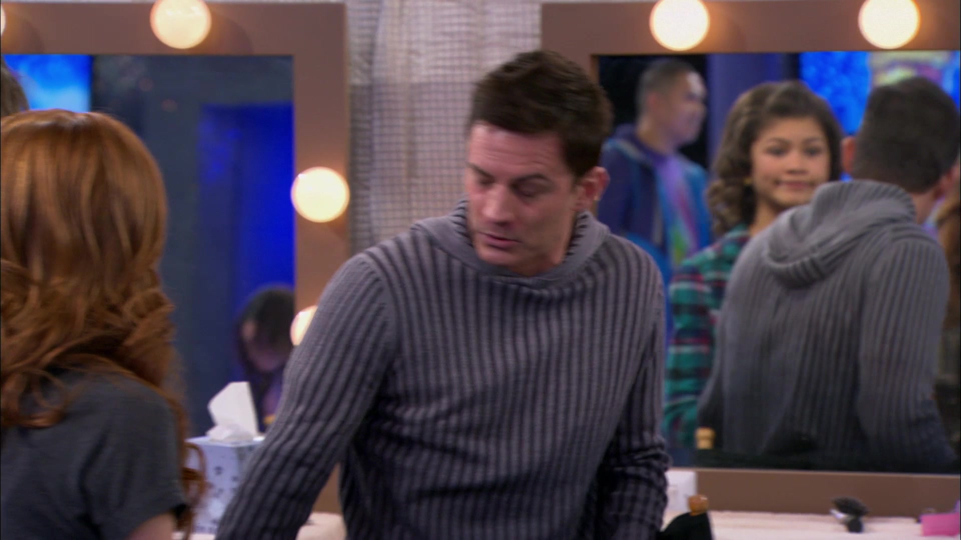 Shake_It_Up_S01E21_1080p_BTD_000859.jpg