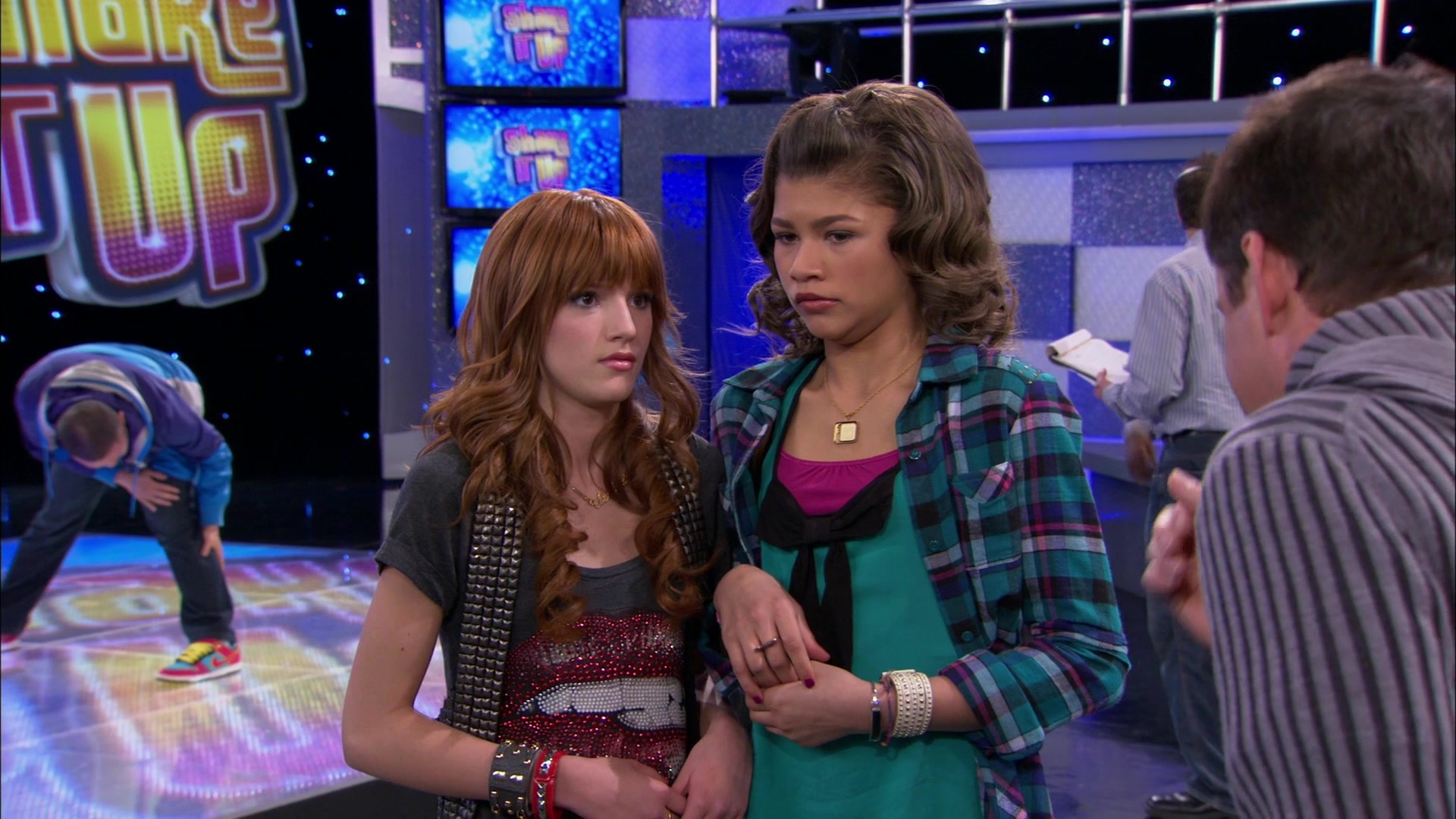 Shake_It_Up_S01E21_1080p_BTD_000873.jpg