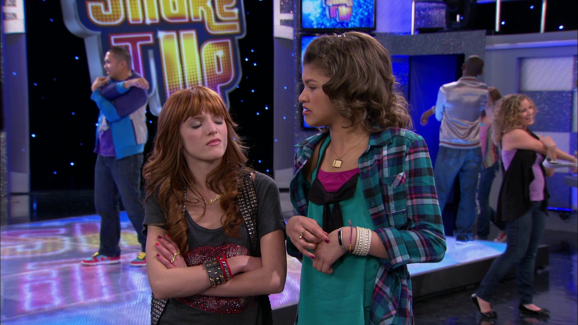 Shake_It_Up_S01E21_1080p_BTD_000894.jpg
