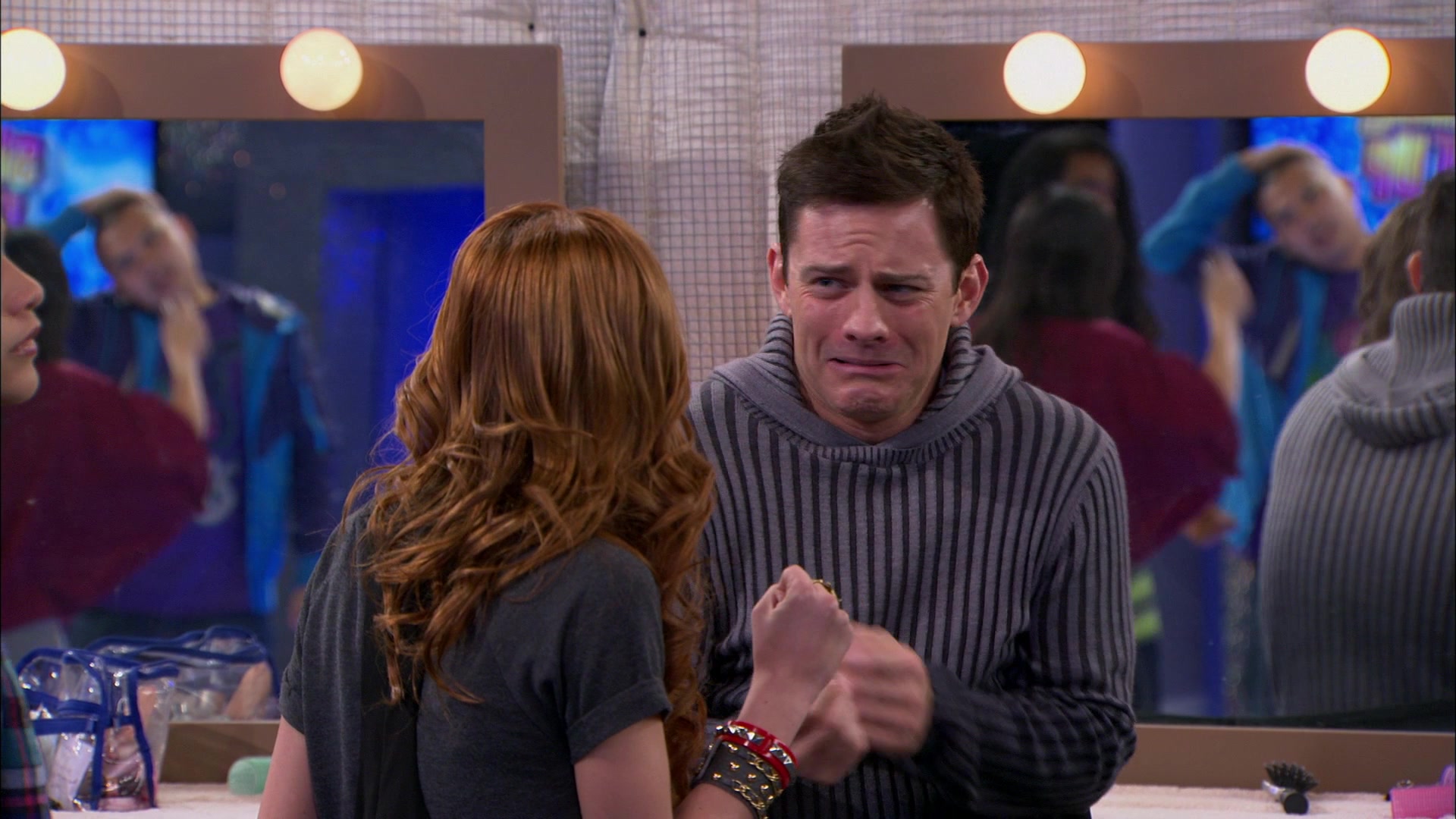 Shake_It_Up_S01E21_1080p_BTD_000941.jpg