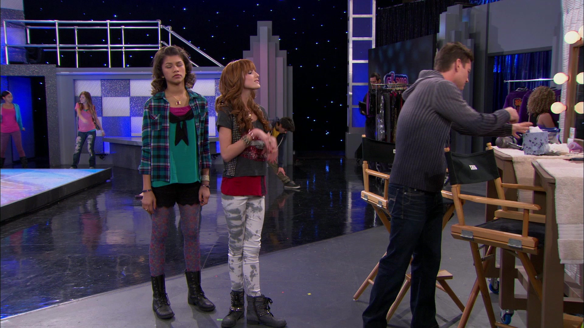 Shake_It_Up_S01E21_1080p_BTD_000943.jpg Shake_It_Up_S01E21_1080p_BTD_000943.jpg