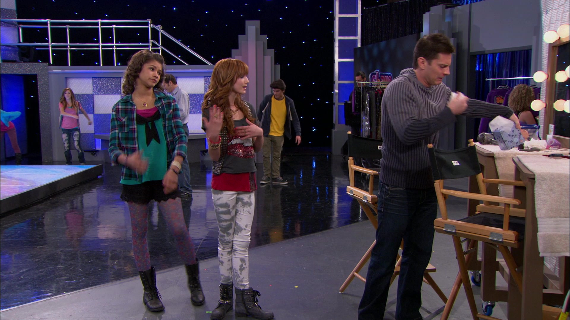 Shake_It_Up_S01E21_1080p_BTD_000948.jpg Shake_It_Up_S01E21_1080p_BTD_000948.jpg