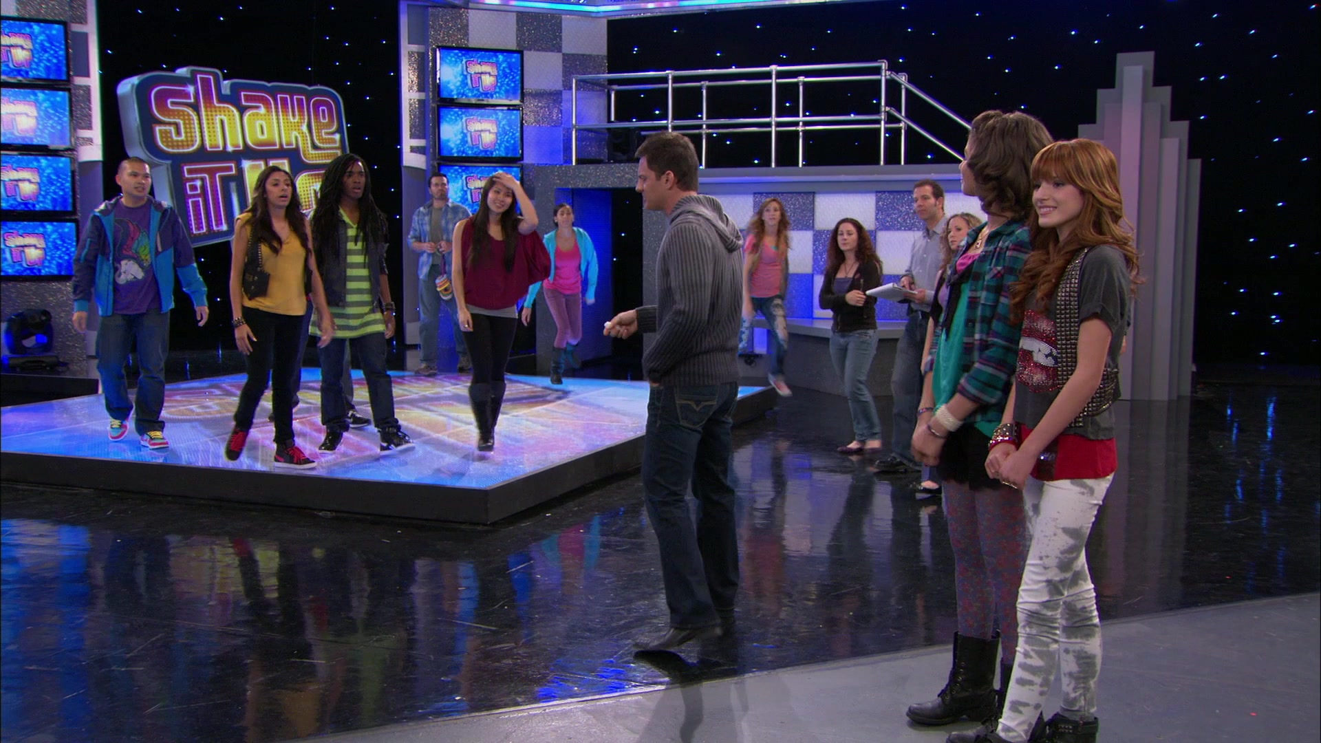 Shake_It_Up_S01E21_1080p_BTD_000984.jpg
