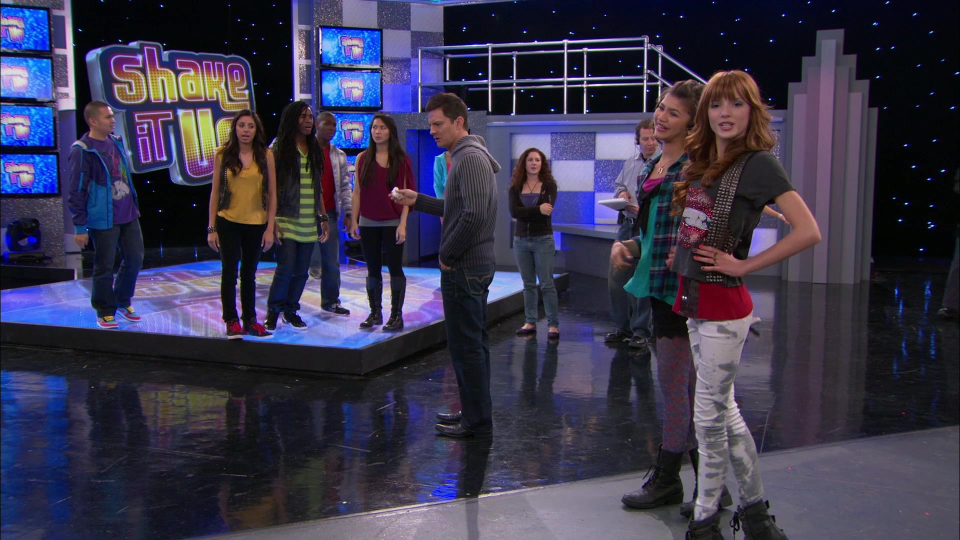 Shake_It_Up_S01E21_1080p_BTD_000988.jpg