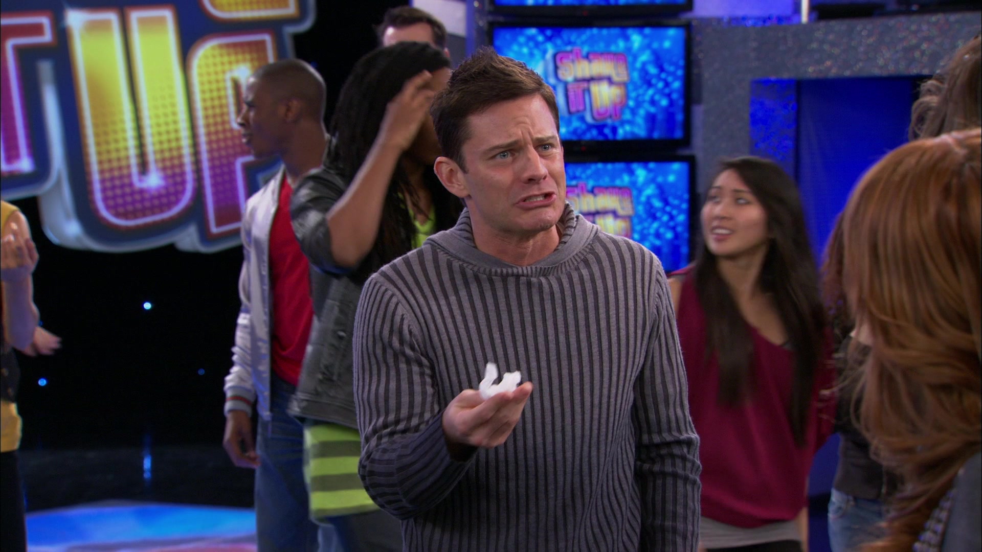 Shake_It_Up_S01E21_1080p_BTD_001002.jpg