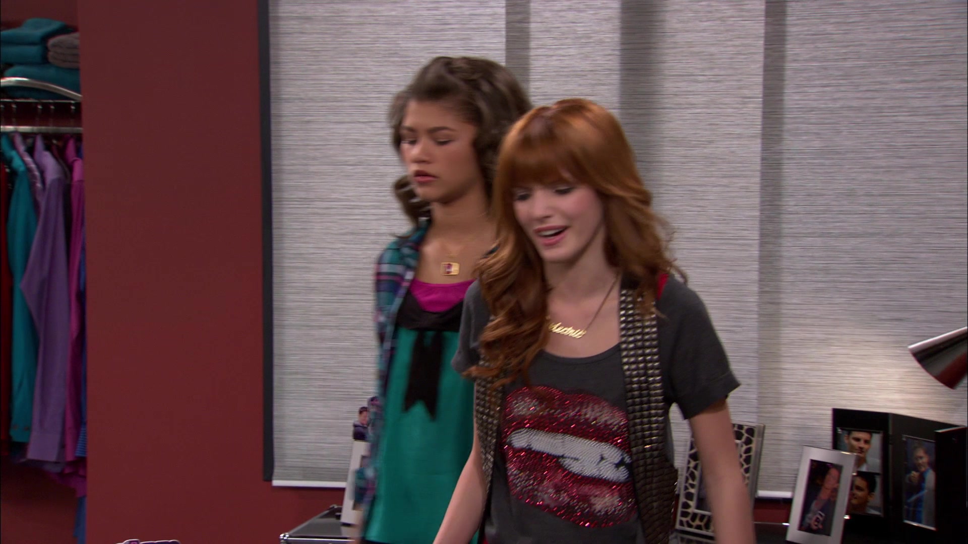 Shake_It_Up_S01E21_1080p_BTD_001200.jpg Shake_It_Up_S01E21_1080p_BTD_001200.jpg