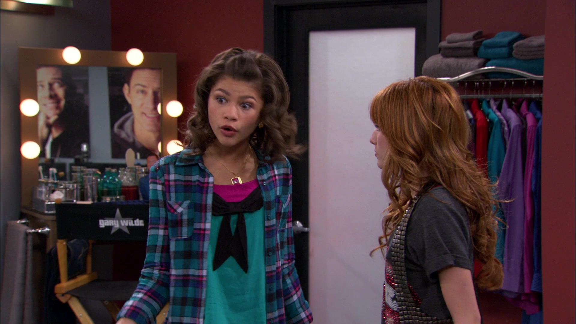 Shake_It_Up_S01E21_1080p_BTD_001261.jpg