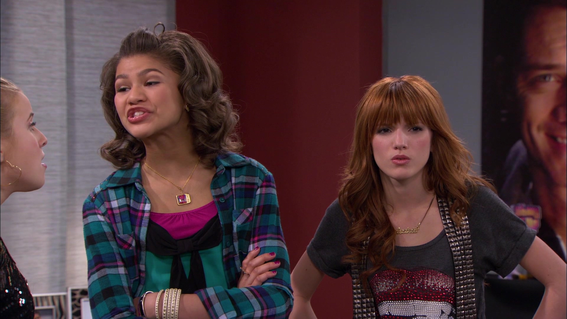 Shake_It_Up_S01E21_1080p_BTD_001368.jpg Shake_It_Up_S01E21_1080p_BTD_001368.jpg