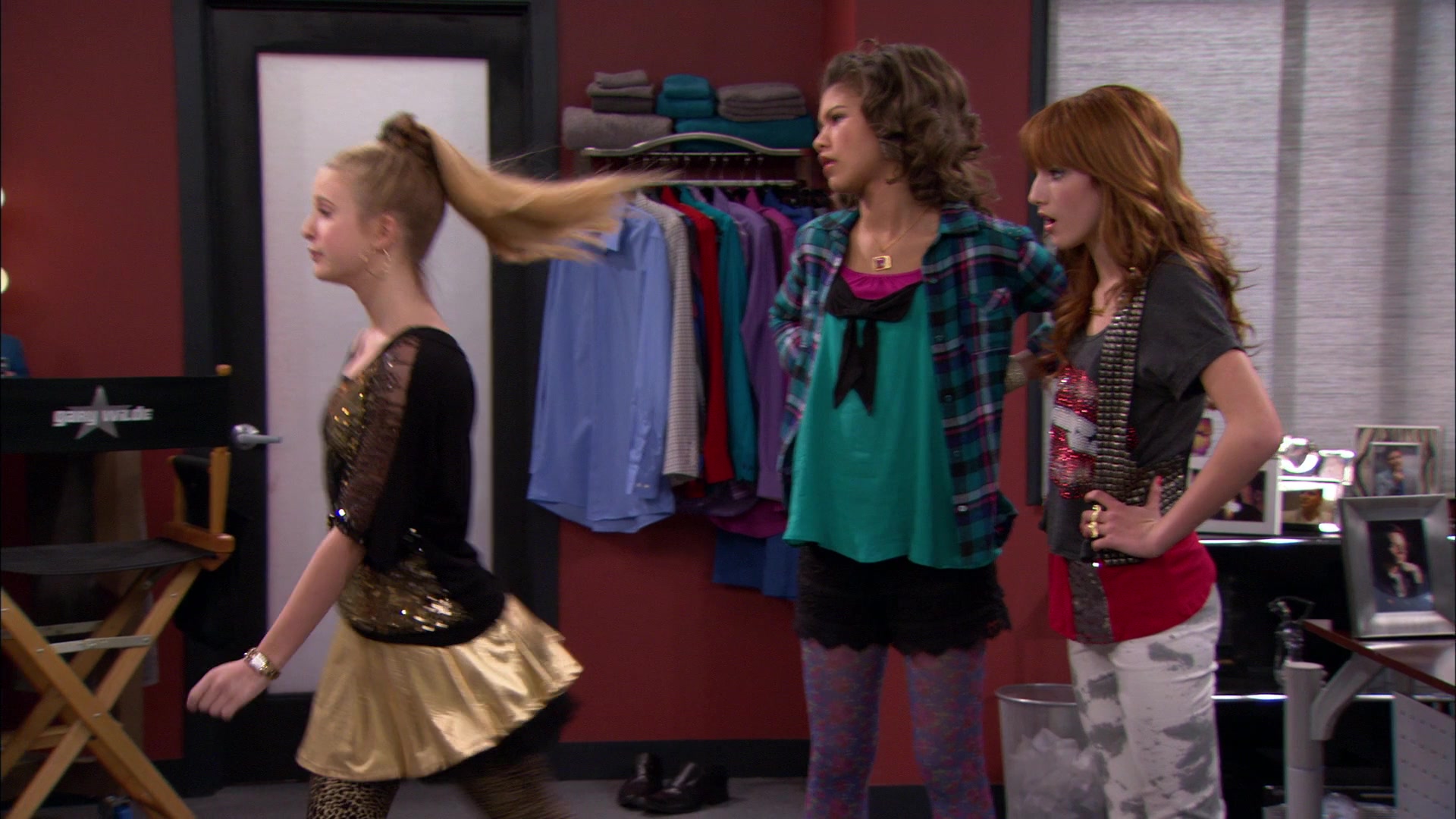 Shake_It_Up_S01E21_1080p_BTD_001396.jpg