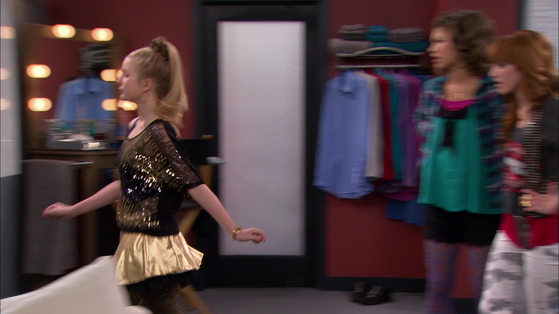 Shake_It_Up_S01E21_1080p_BTD_001397.jpg Shake_It_Up_S01E21_1080p_BTD_001397.jpg