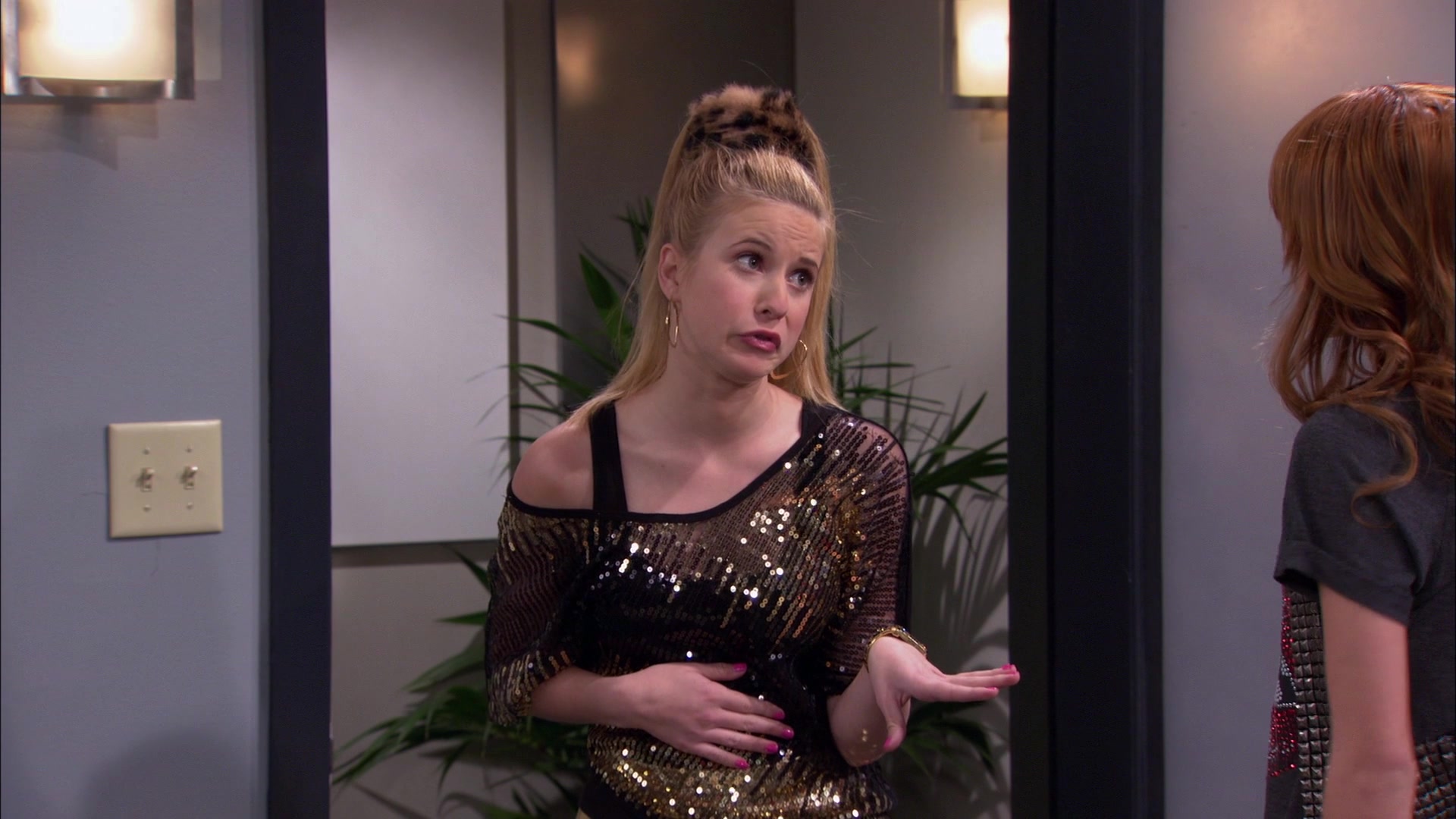 Shake_It_Up_S01E21_1080p_BTD_001421.jpg