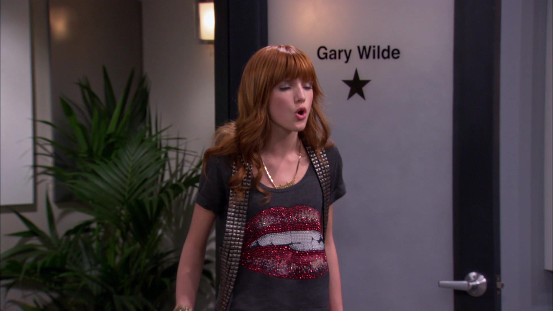 Shake_It_Up_S01E21_1080p_BTD_001440.jpg Shake_It_Up_S01E21_1080p_BTD_001440.jpg