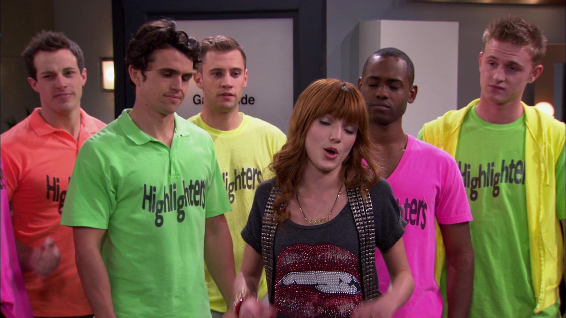 Shake_It_Up_S01E21_1080p_BTD_001491.jpg