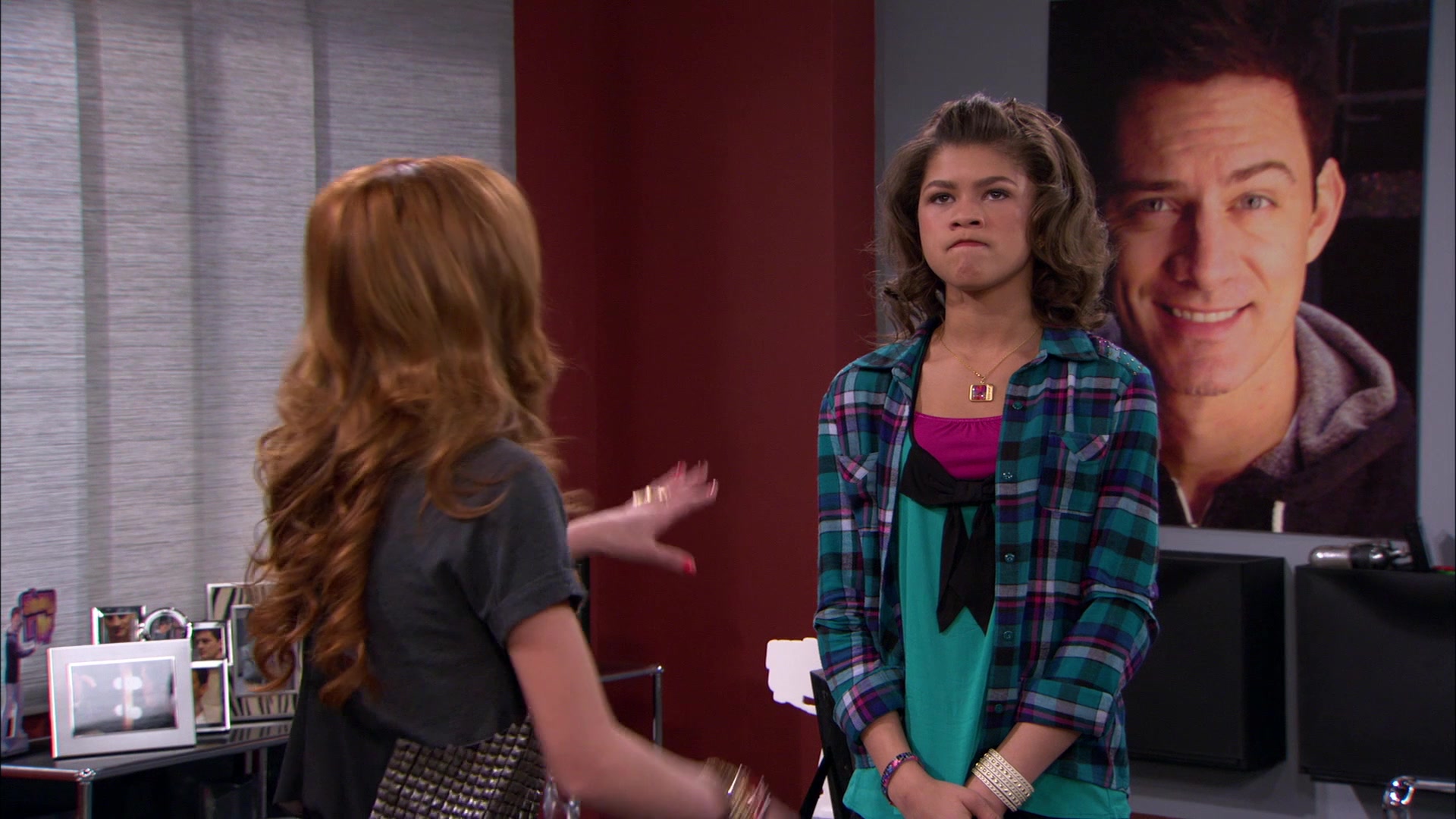 Shake_It_Up_S01E21_1080p_BTD_001516.jpg