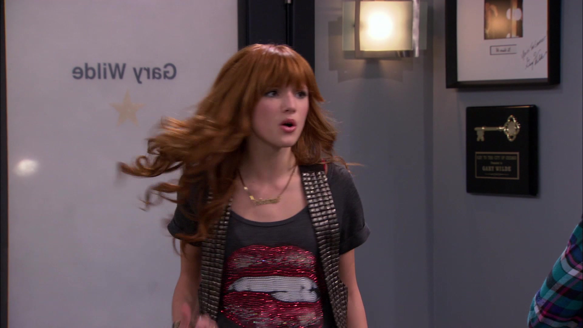 Shake_It_Up_S01E21_1080p_BTD_001567.jpg