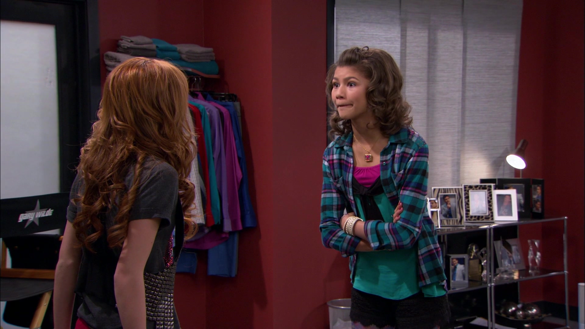 Shake_It_Up_S01E21_1080p_BTD_001570.jpg Shake_It_Up_S01E21_1080p_BTD_001570.jpg
