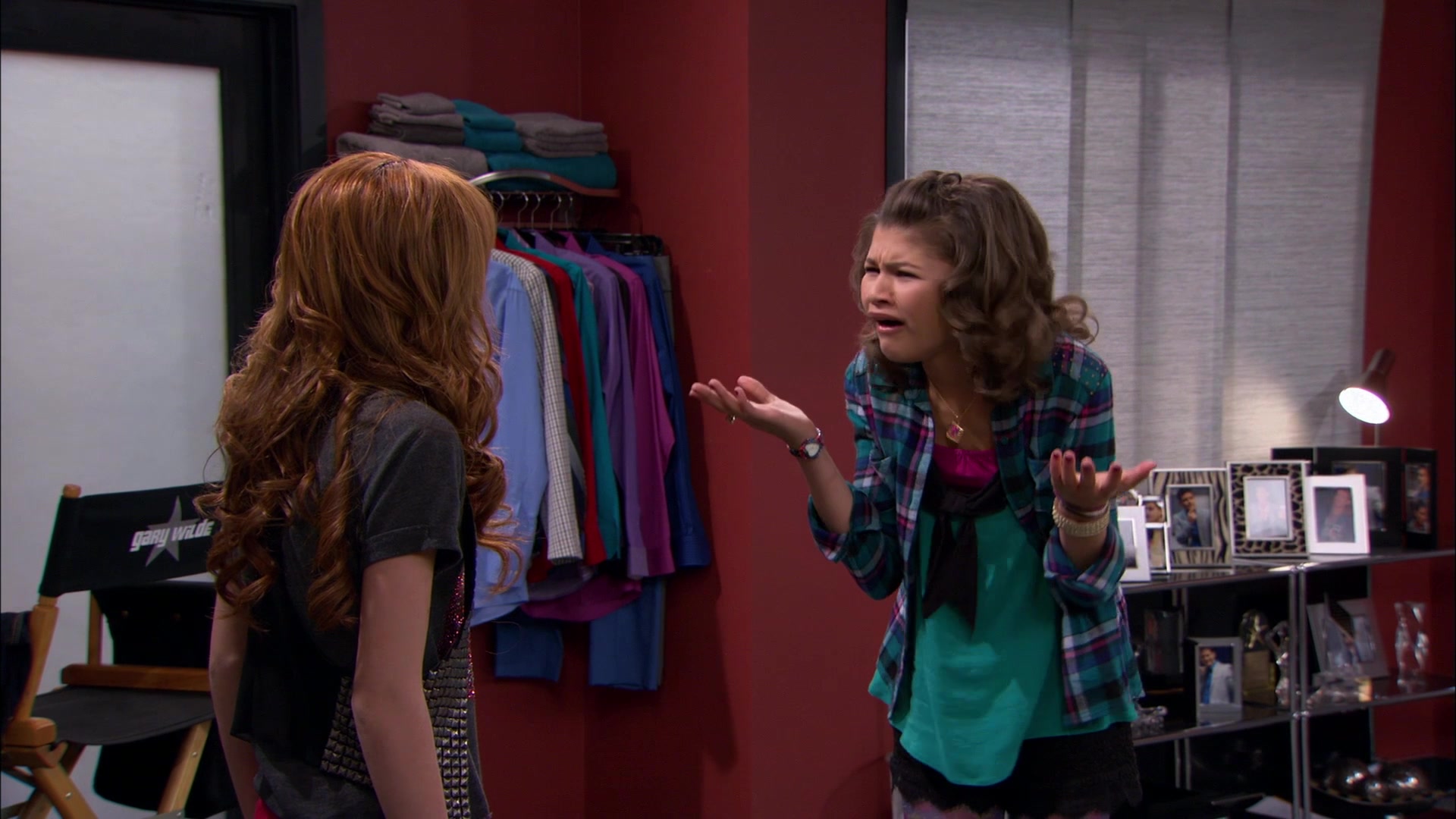 Shake_It_Up_S01E21_1080p_BTD_001585.jpg Shake_It_Up_S01E21_1080p_BTD_001585.jpg