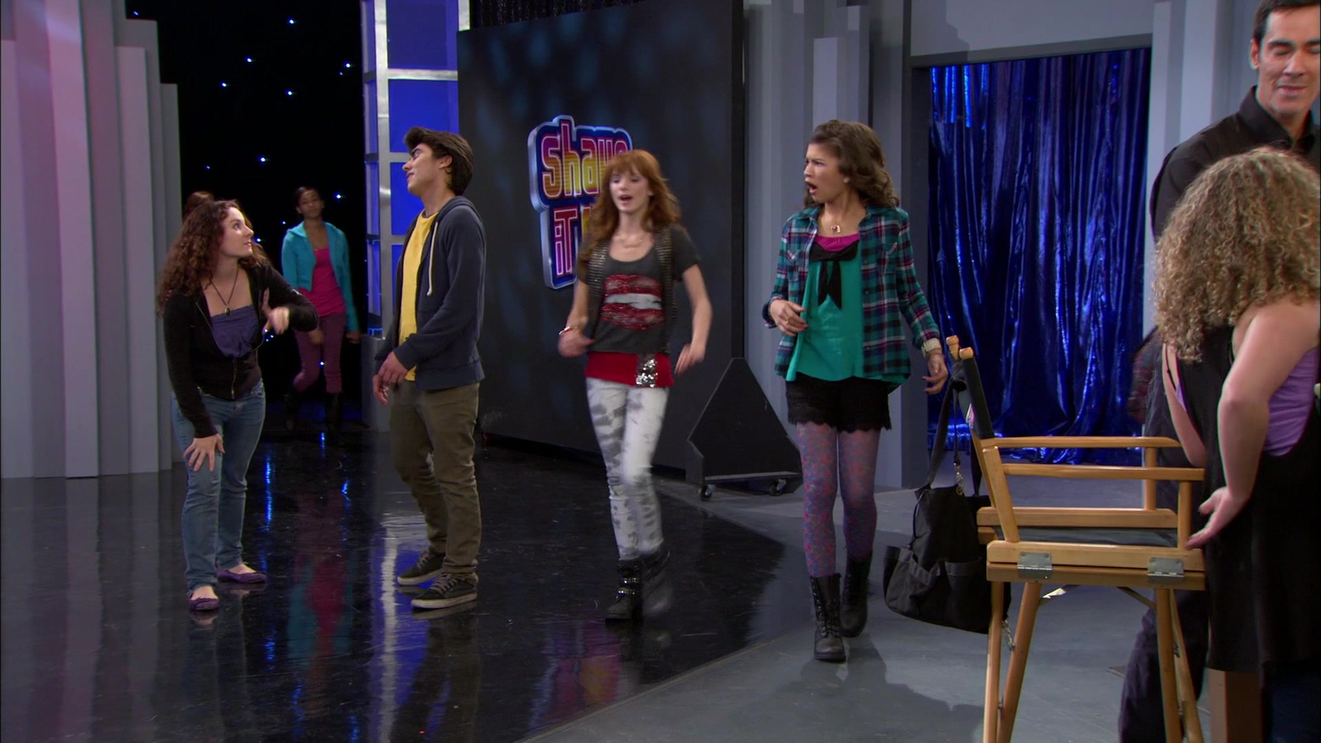 Shake_It_Up_S01E21_1080p_BTD_001608.jpg Shake_It_Up_S01E21_1080p_BTD_001608.jpg