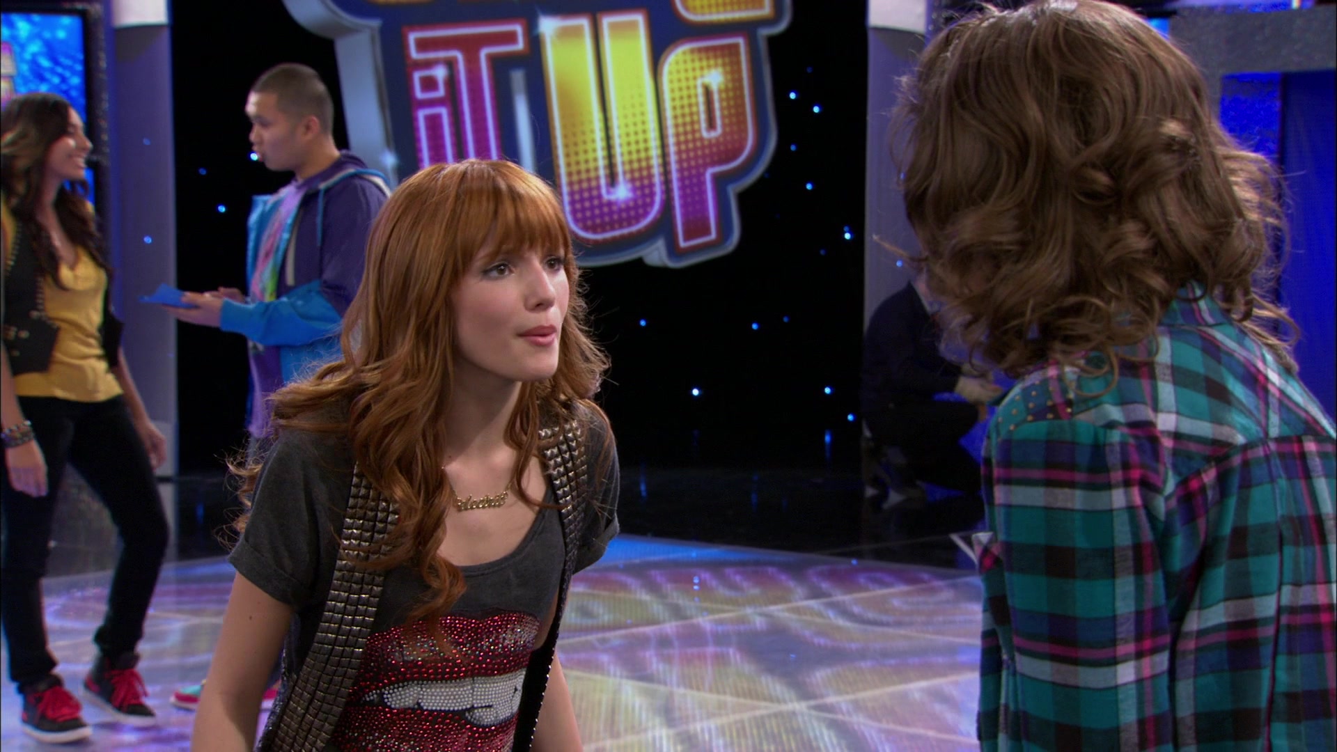 Shake_It_Up_S01E21_1080p_BTD_001616.jpg Shake_It_Up_S01E21_1080p_BTD_001616.jpg