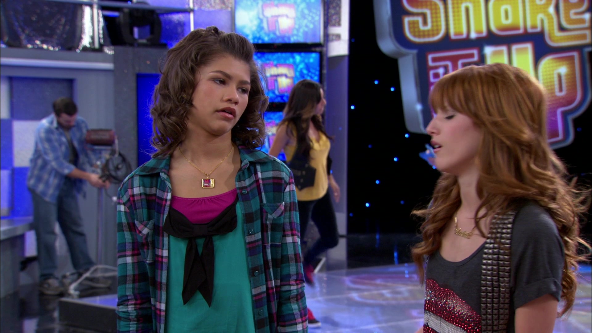 Shake_It_Up_S01E21_1080p_BTD_001654.jpg Shake_It_Up_S01E21_1080p_BTD_001654.jpg