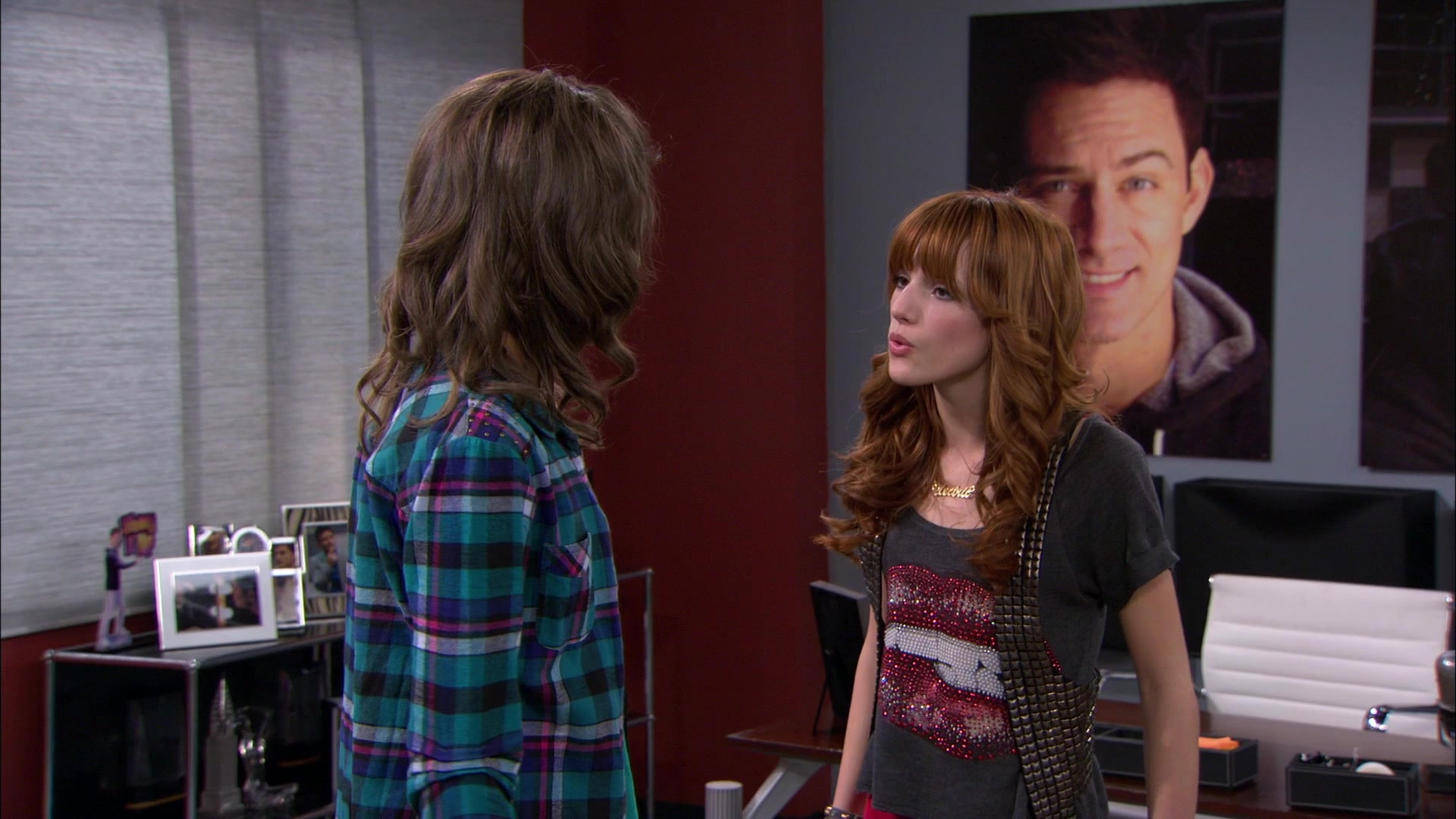 Shake_It_Up_S01E21_1080p_BTD_001926.jpg