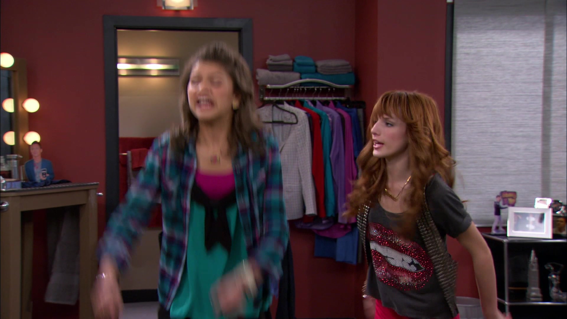 Shake_It_Up_S01E21_1080p_BTD_001938.jpg