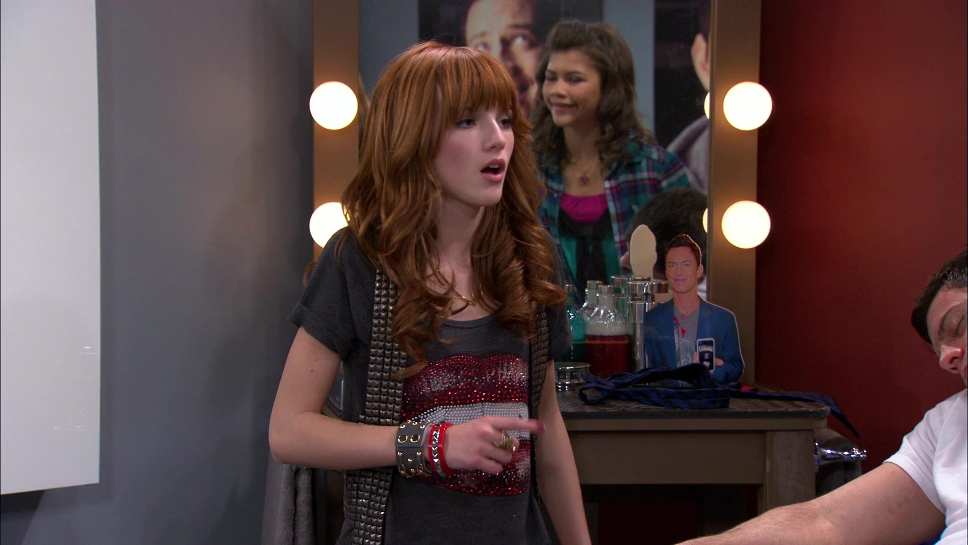 Shake_It_Up_S01E21_1080p_BTD_002017.jpg