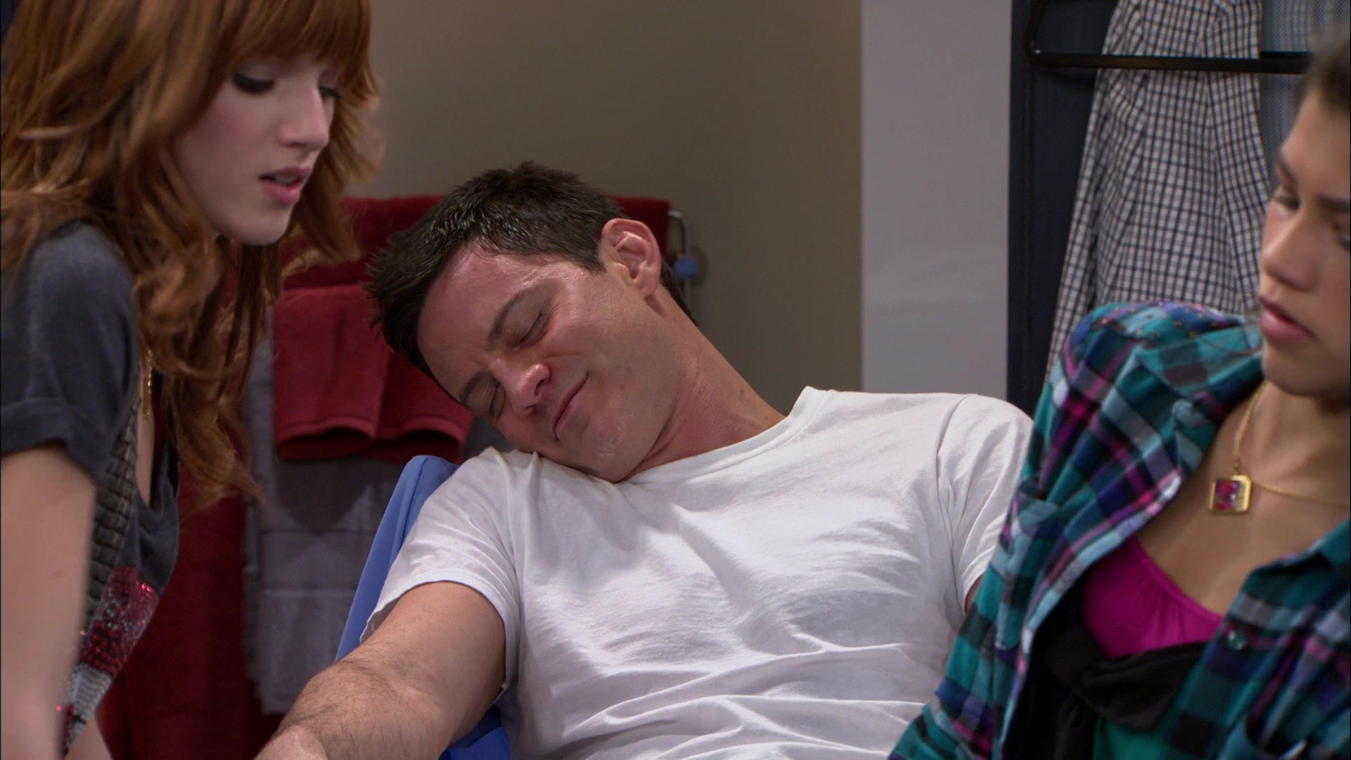 Shake_It_Up_S01E21_1080p_BTD_002046.jpg Shake_It_Up_S01E21_1080p_BTD_002046.jpg