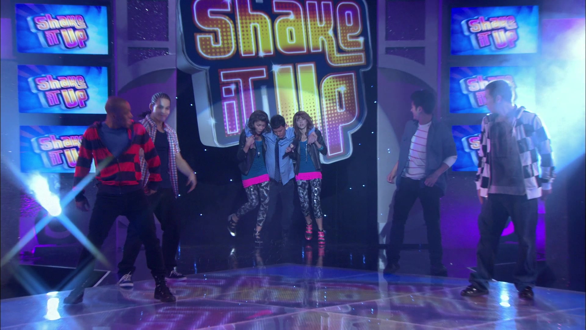 Shake_It_Up_S01E21_1080p_BTD_002151.jpg