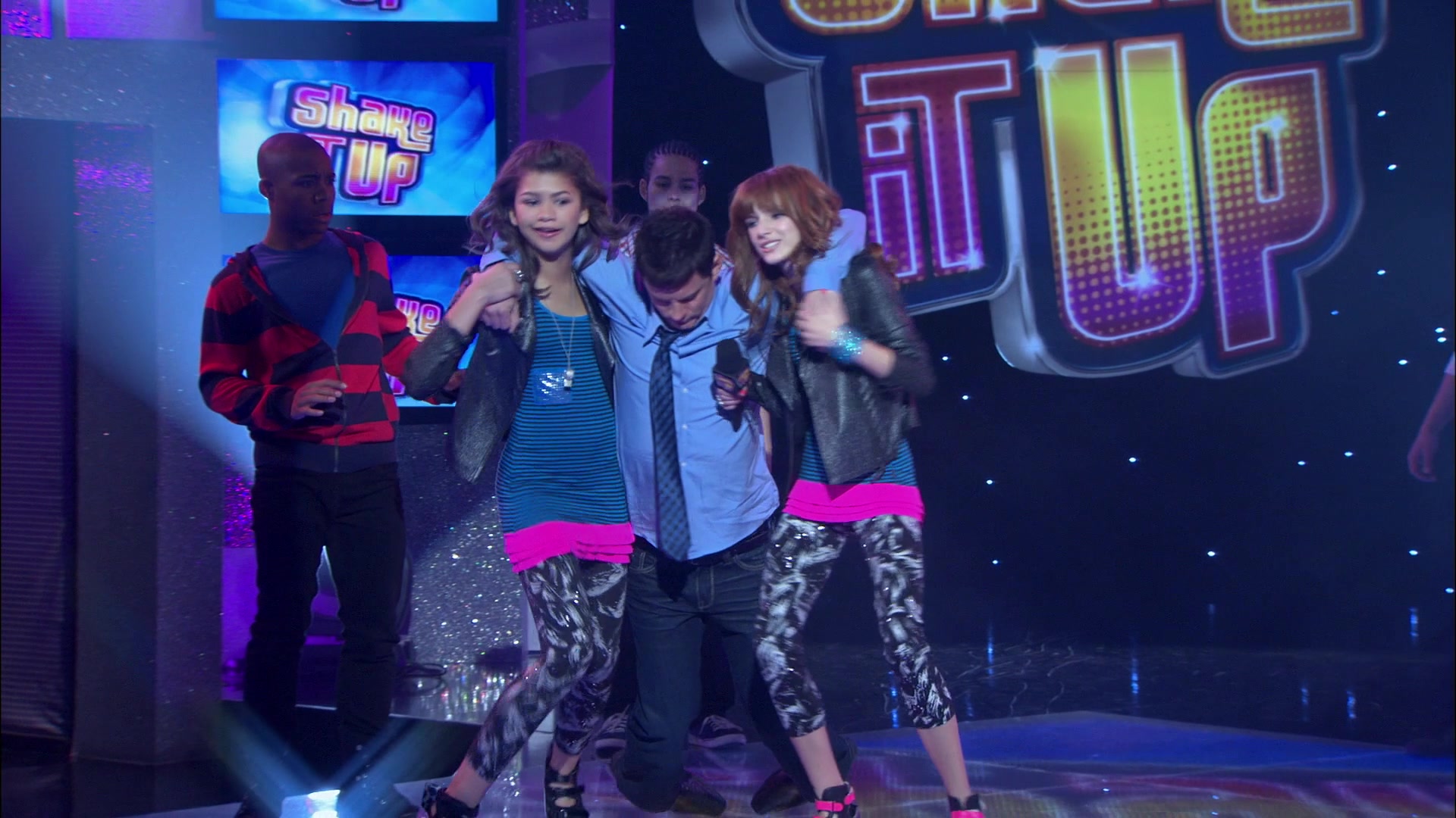 Shake_It_Up_S01E21_1080p_BTD_002162.jpg