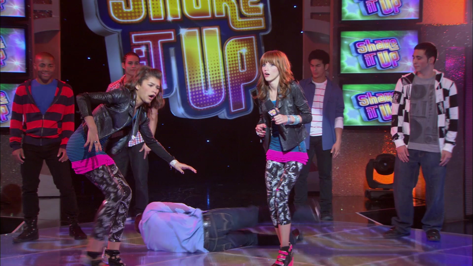 Shake_It_Up_S01E21_1080p_BTD_002200.jpg
