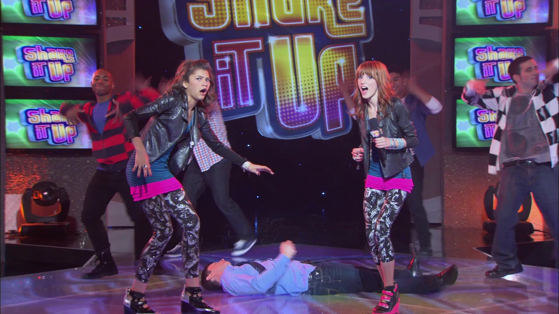 Shake_It_Up_S01E21_1080p_BTD_002202.jpg Shake_It_Up_S01E21_1080p_BTD_002202.jpg