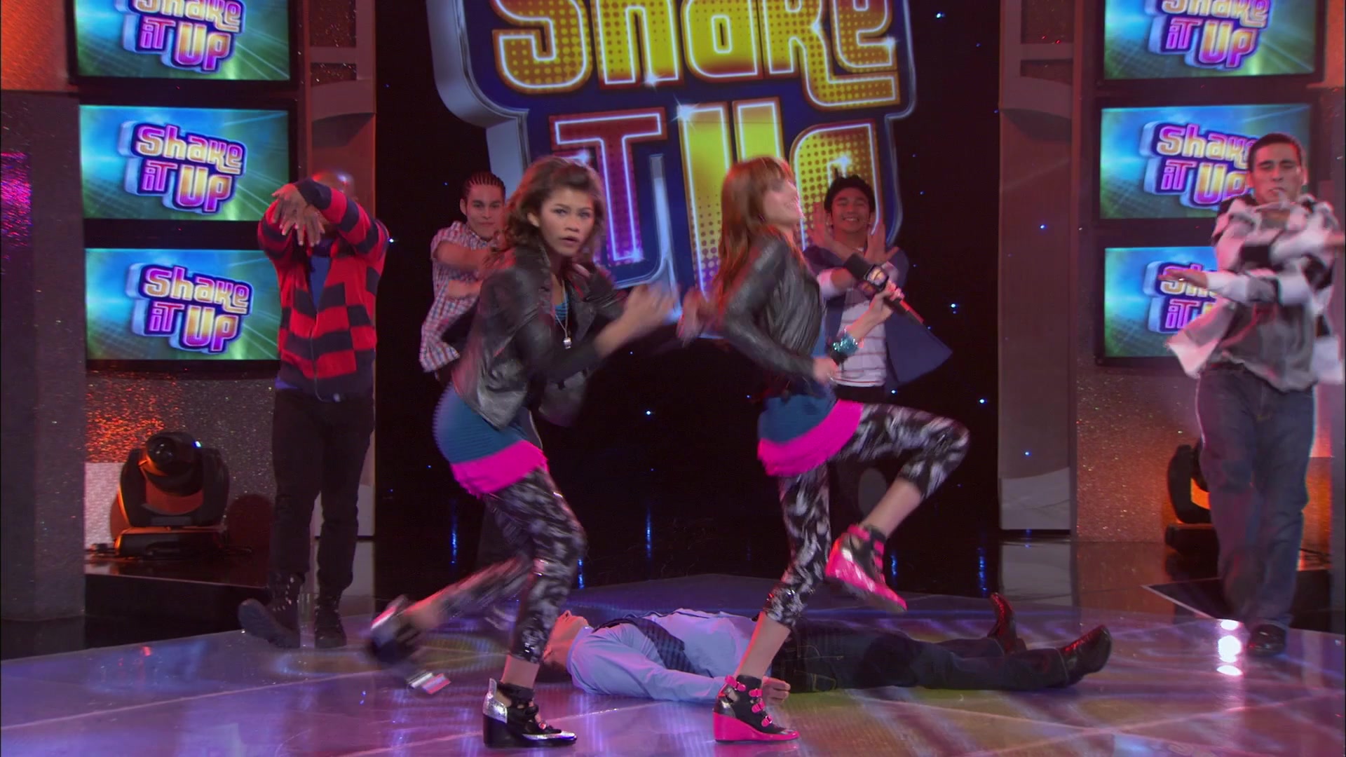 Shake_It_Up_S01E21_1080p_BTD_002208.jpg