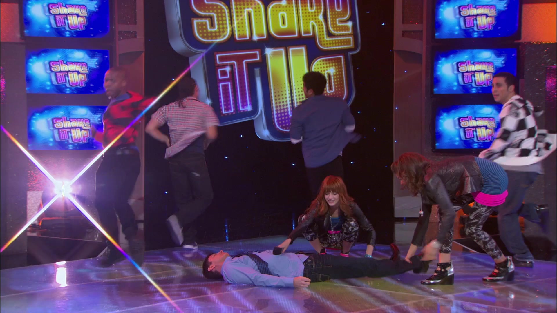 Shake_It_Up_S01E21_1080p_BTD_002217.jpg