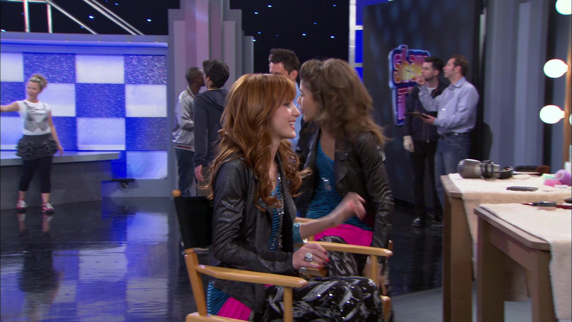 Shake_It_Up_S01E21_1080p_BTD_002439.jpg