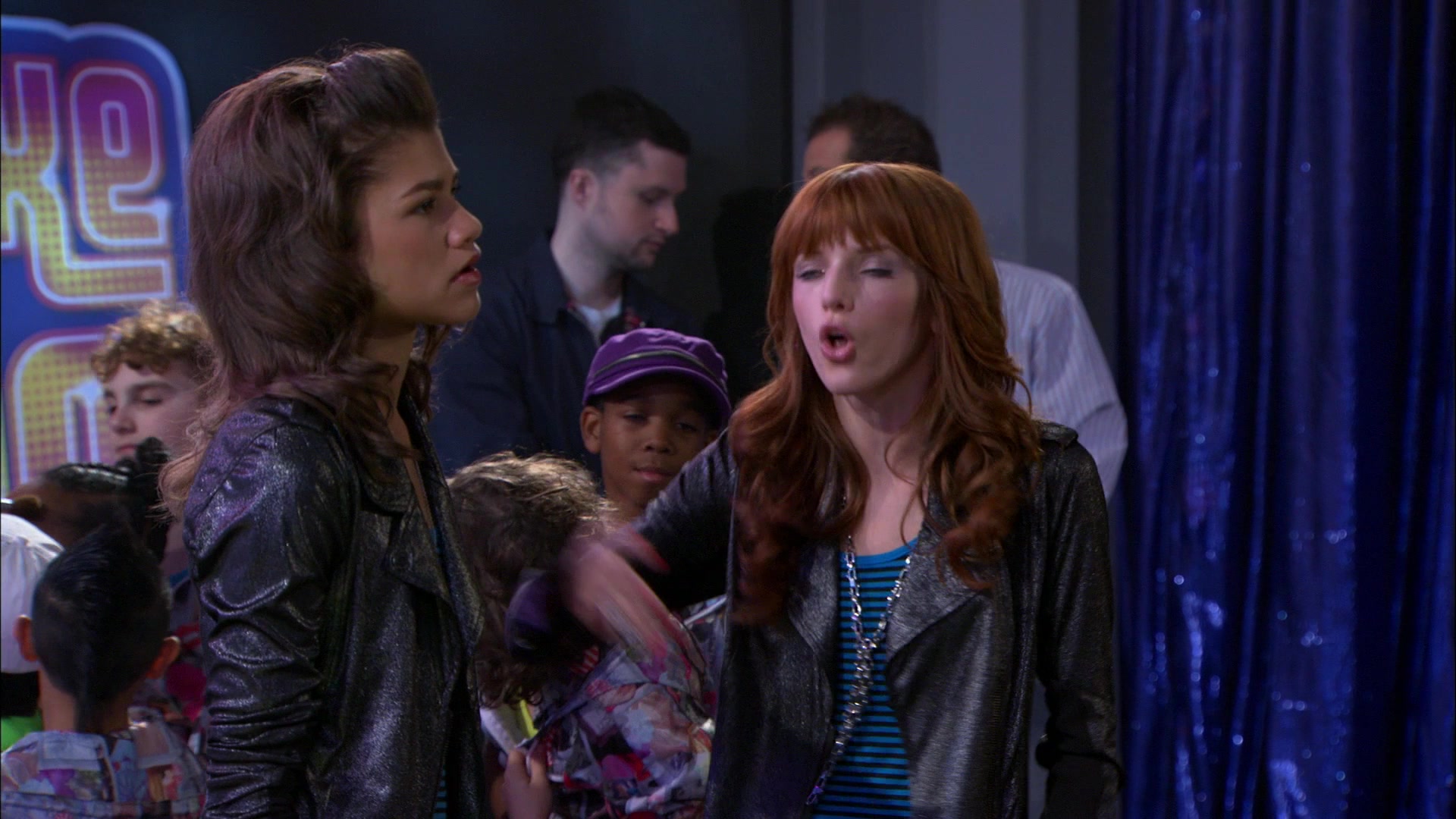 Shake_It_Up_S01E21_1080p_BTD_002583.jpg