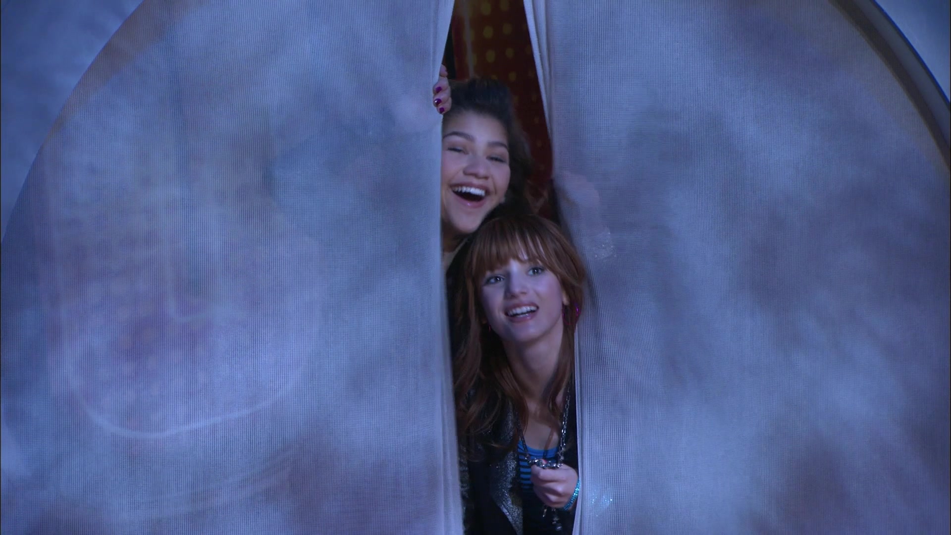 Shake_It_Up_S01E21_1080p_BTD_002854.jpg Shake_It_Up_S01E21_1080p_BTD_002854.jpg