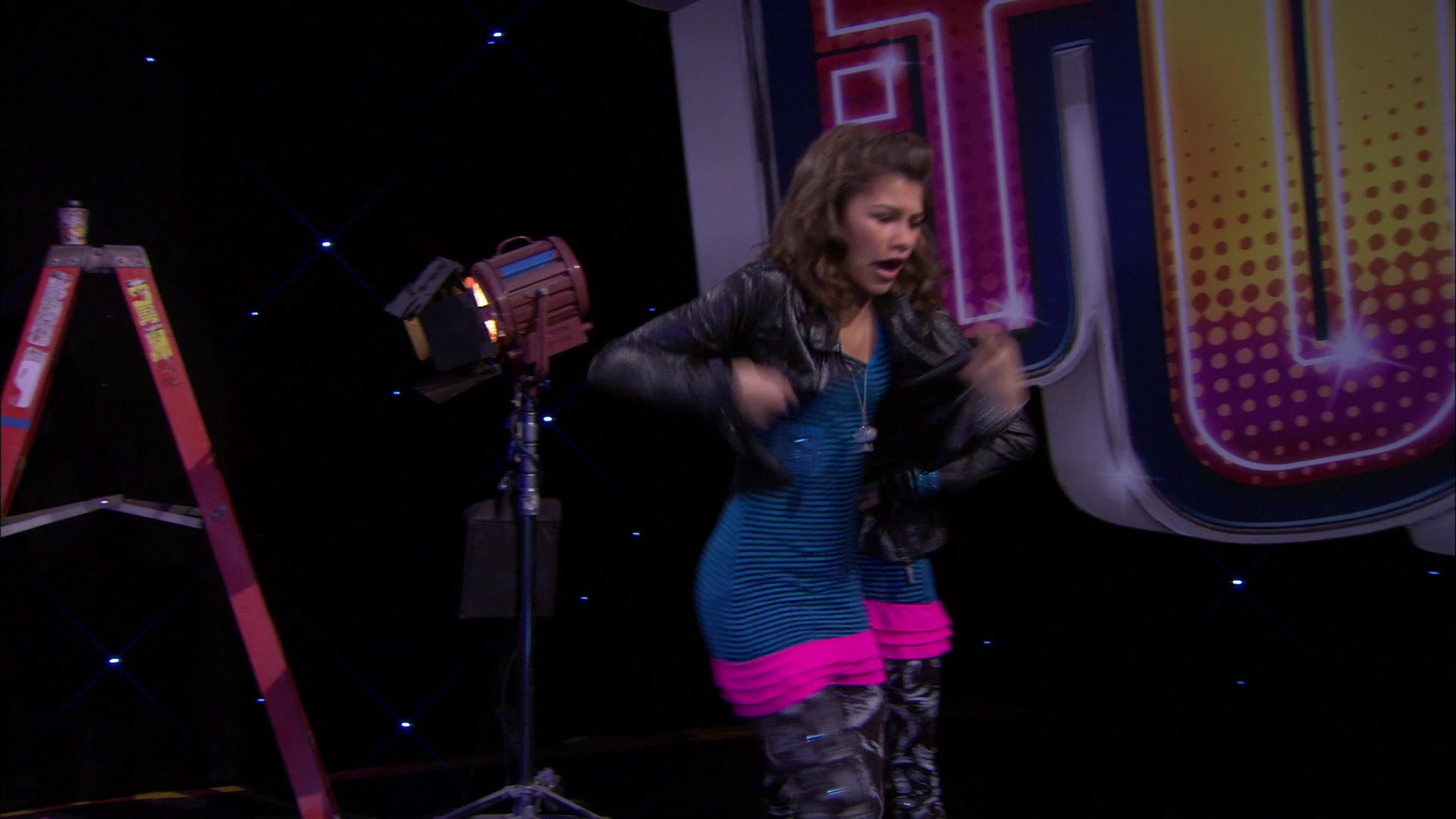 Shake_It_Up_S01E21_1080p_BTD_002880.jpg
