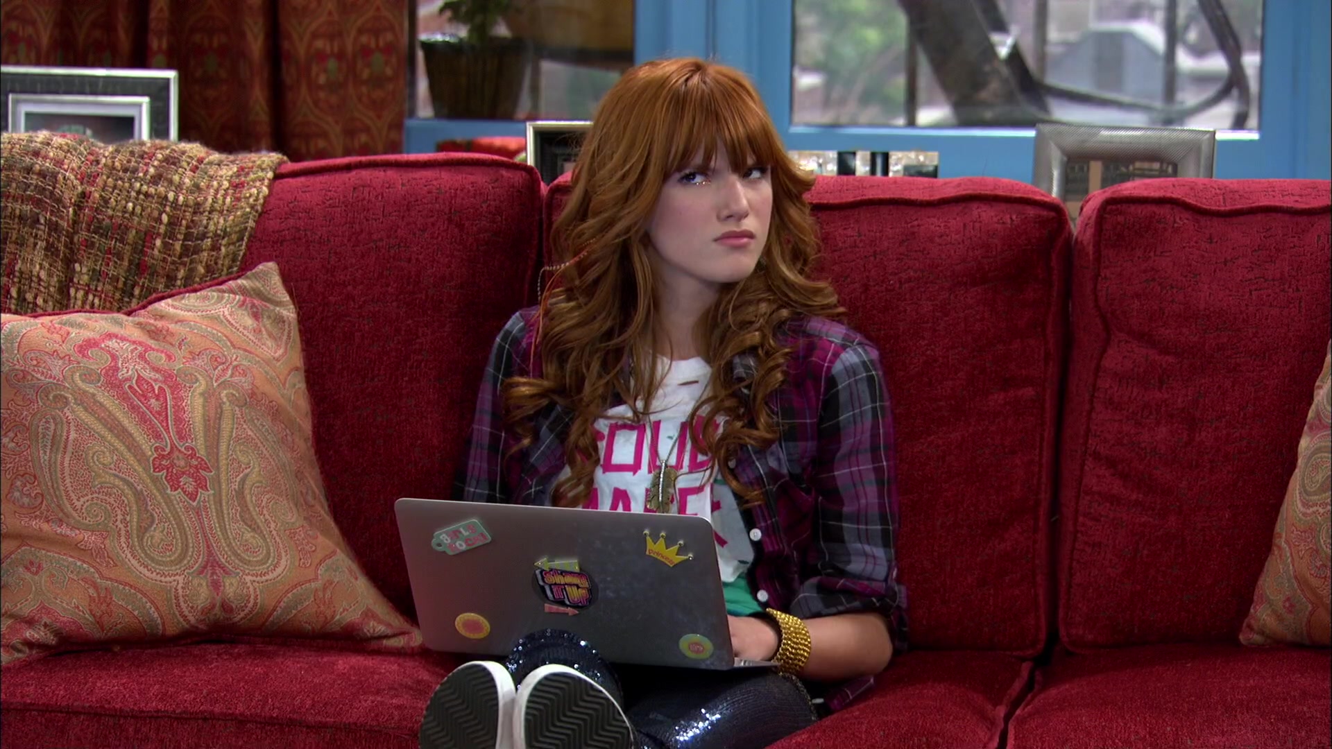 Shake_It_Up_S02E01_Shrink_It_Up_1080p_BTD_000036.jpg