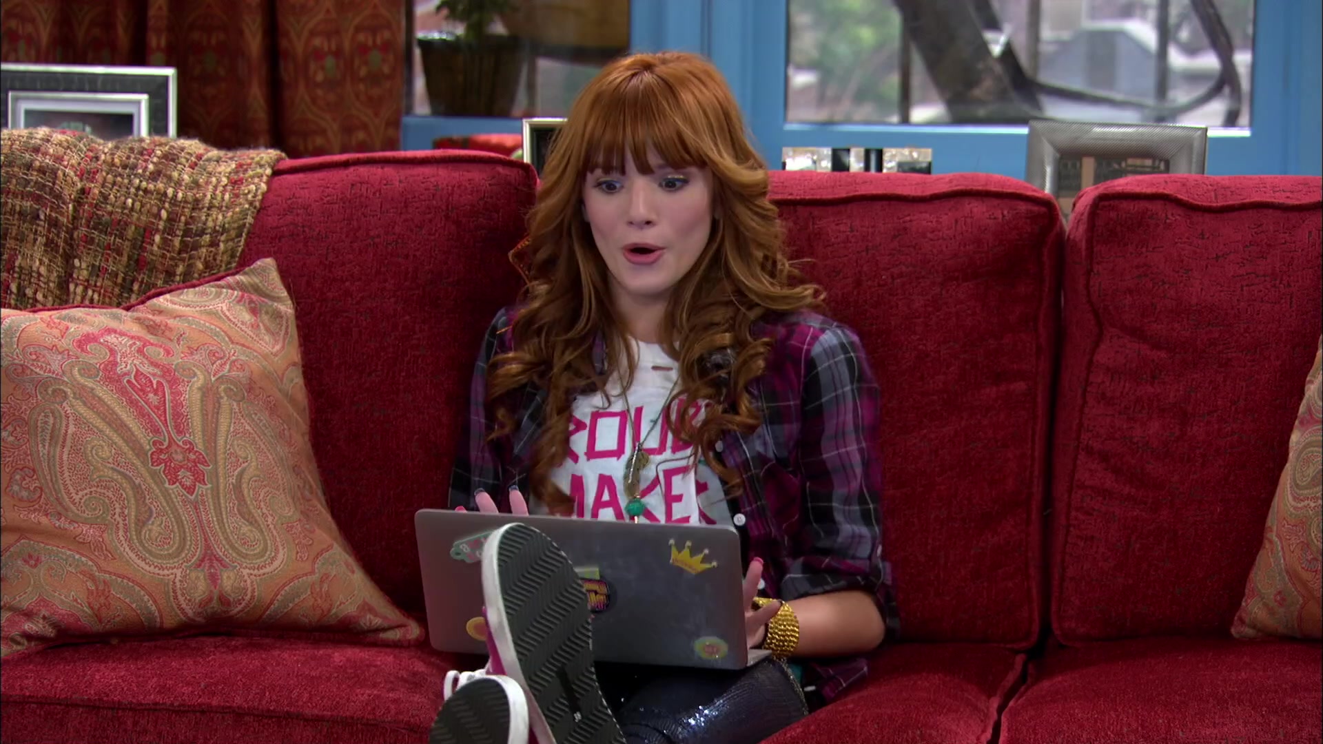 Shake_It_Up_S02E01_Shrink_It_Up_1080p_BTD_000052.jpg