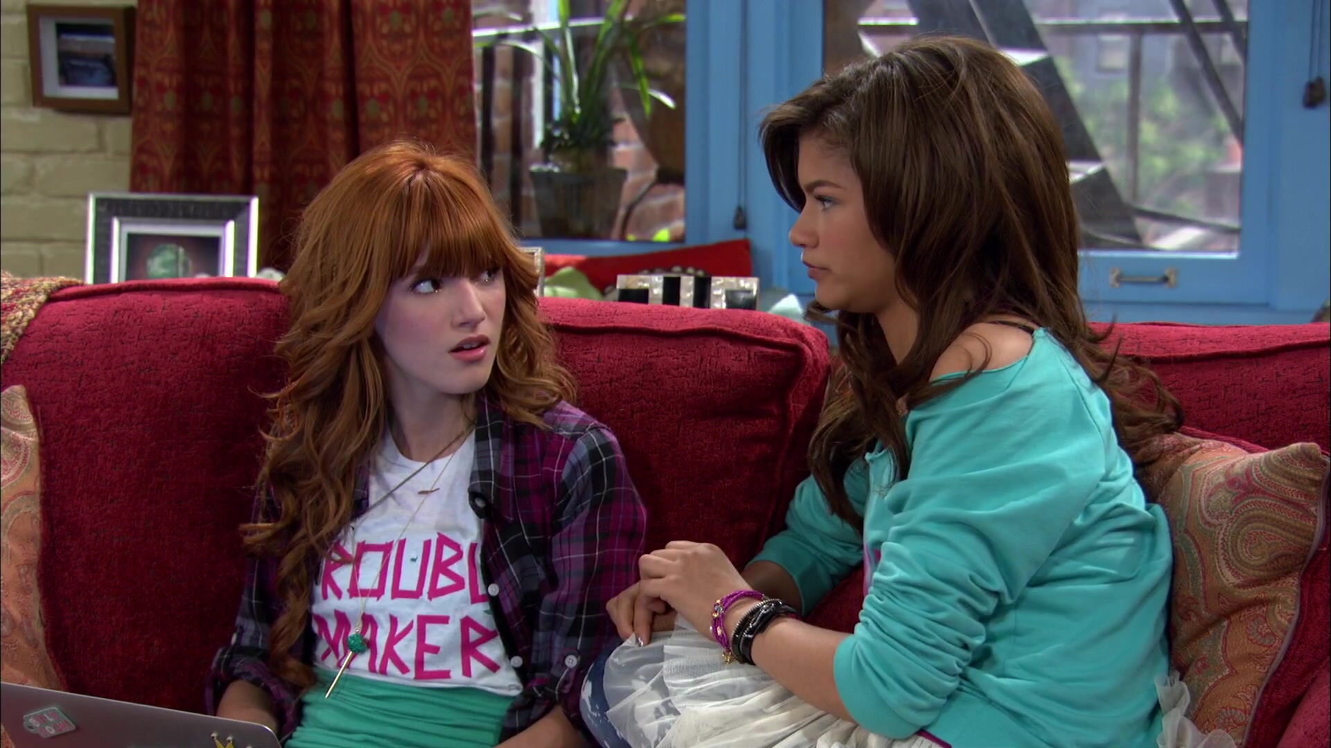Shake_It_Up_S02E01_Shrink_It_Up_1080p_BTD_000082.jpg Shake_It_Up_S02E01_Shrink_It_Up_1080p_BTD_000082.jpg