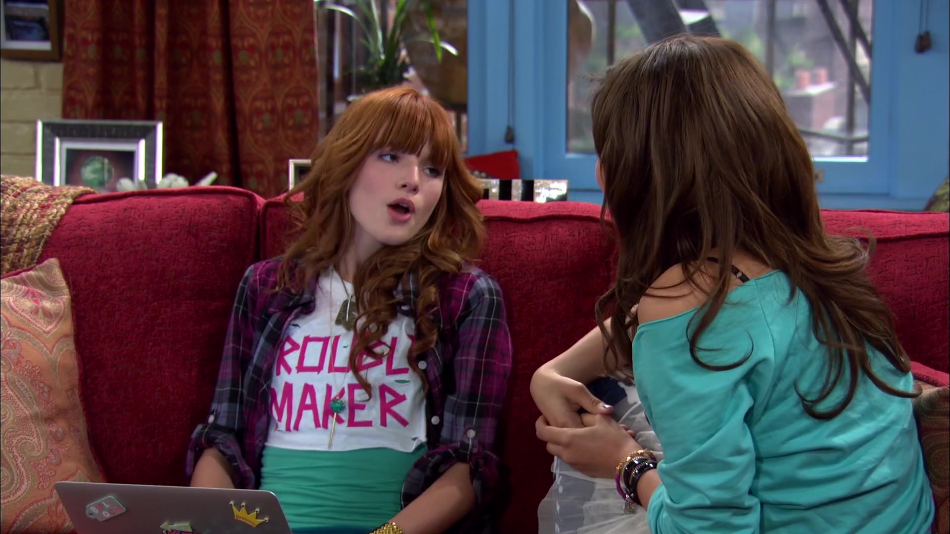 Shake_It_Up_S02E01_Shrink_It_Up_1080p_BTD_000093.jpg